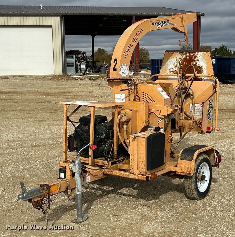 image for item EK3660 Bandit 65AW wood chipper