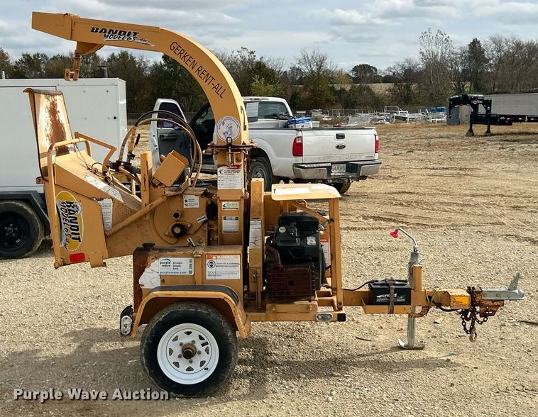 image for item EK3660 Bandit 65AW wood chipper