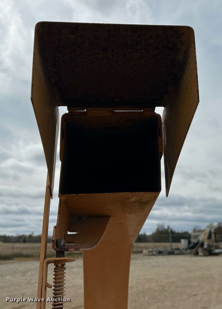 image for item EK3660 Bandit 65AW wood chipper