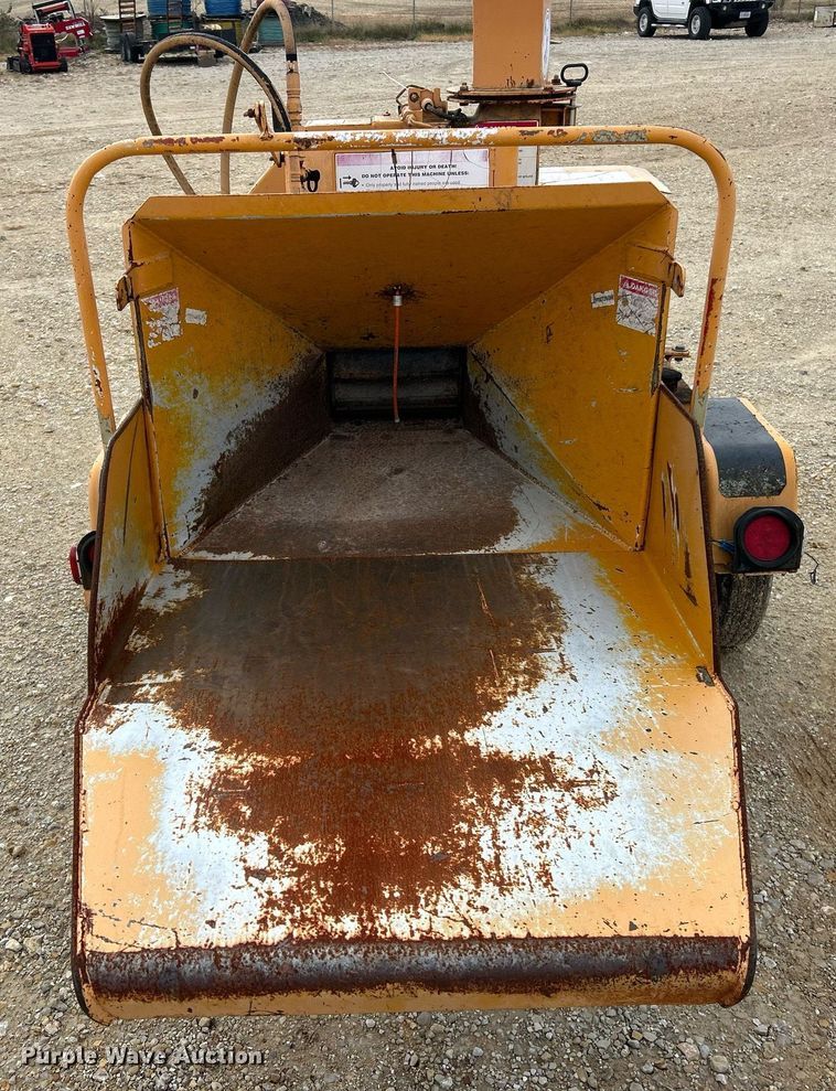 image for item EK3660 Bandit 65AW wood chipper