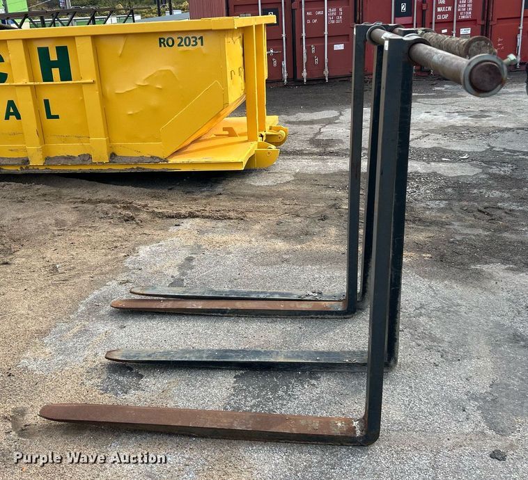 image for item EK3663 (2) Arrow loader Forks 