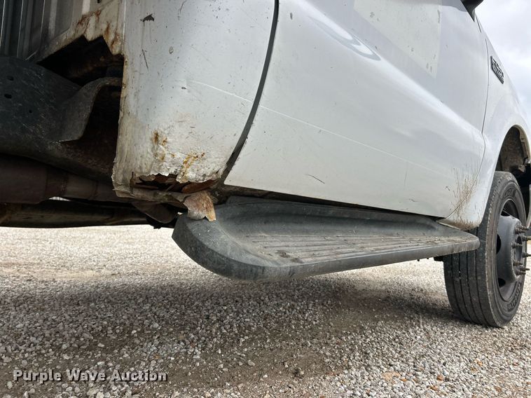 image for item EK3686 1999 Ford F450 Super Duty XL dump truck