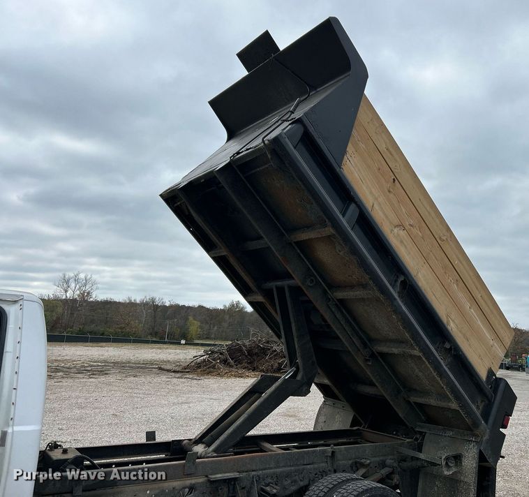 image for item EK3686 1999 Ford F450 Super Duty XL dump truck
