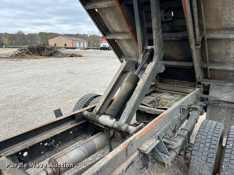 image for item EK3686 1999 Ford F450 Super Duty XL dump truck