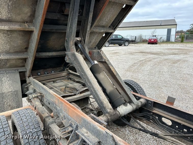 image for item EK3686 1999 Ford F450 Super Duty XL dump truck