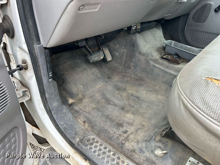 image for item EK3686 1999 Ford F450 Super Duty XL dump truck