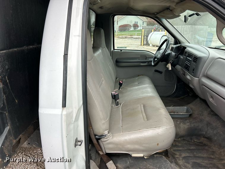 image for item EK3686 1999 Ford F450 Super Duty XL dump truck