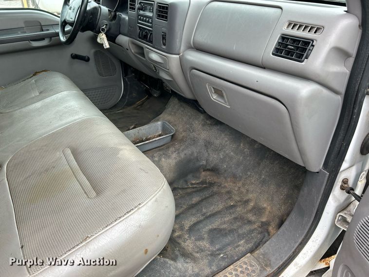 image for item EK3686 1999 Ford F450 Super Duty XL dump truck