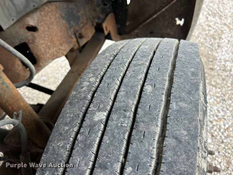 image for item EK3686 1999 Ford F450 Super Duty XL dump truck