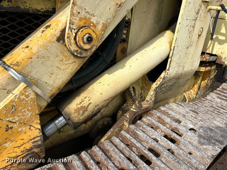 image for item EK3690 John Deere track loader