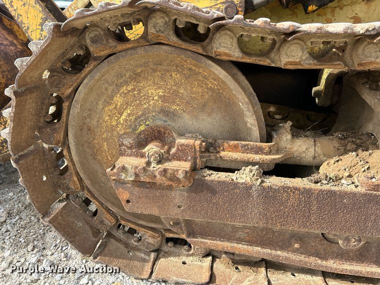 image for item EK3690 John Deere track loader