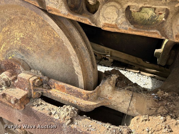 image for item EK3690 John Deere track loader