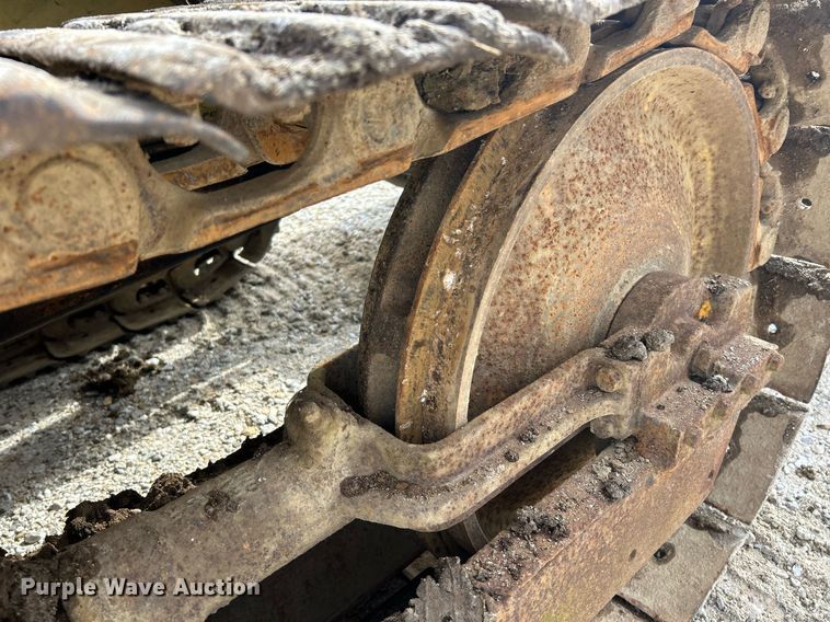 image for item EK3690 John Deere track loader