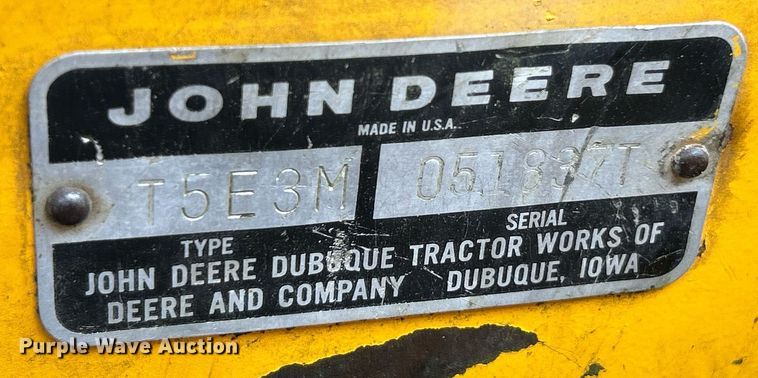 image for item EK3690 John Deere track loader