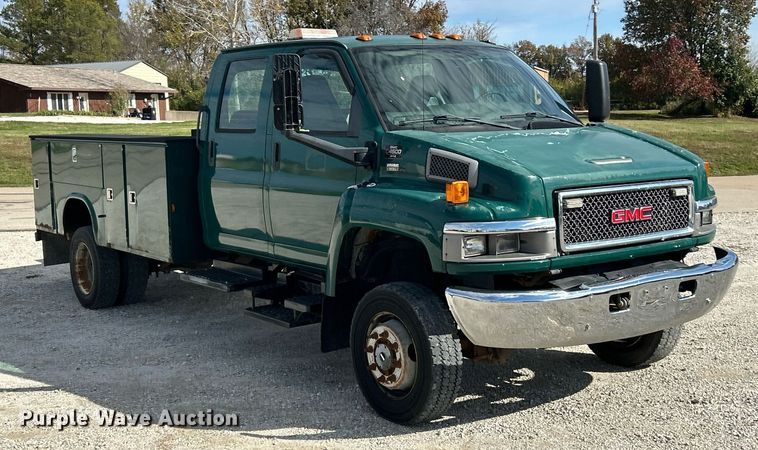image for item EK3695 2008 GMC C4500 Crew Cab utility / service truck
