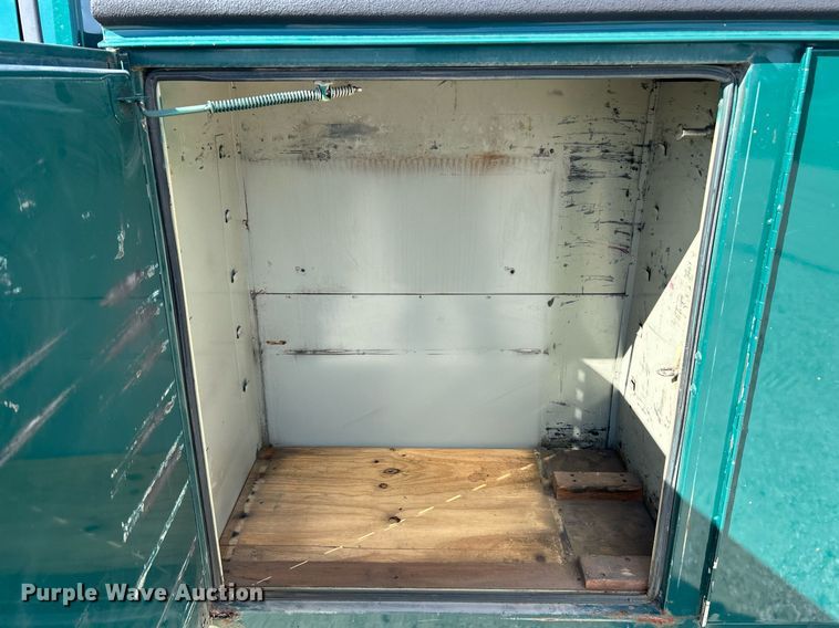 image for item EK3695 2008 GMC C4500 Crew Cab utility / service truck