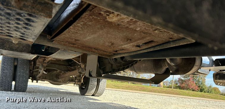 image for item EK3695 2008 GMC C4500 Crew Cab utility / service truck