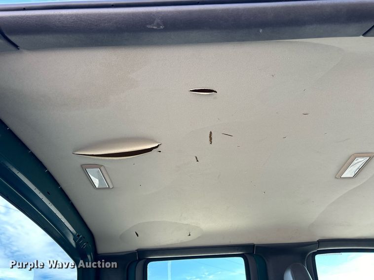 image for item EK3695 2008 GMC C4500 Crew Cab utility / service truck