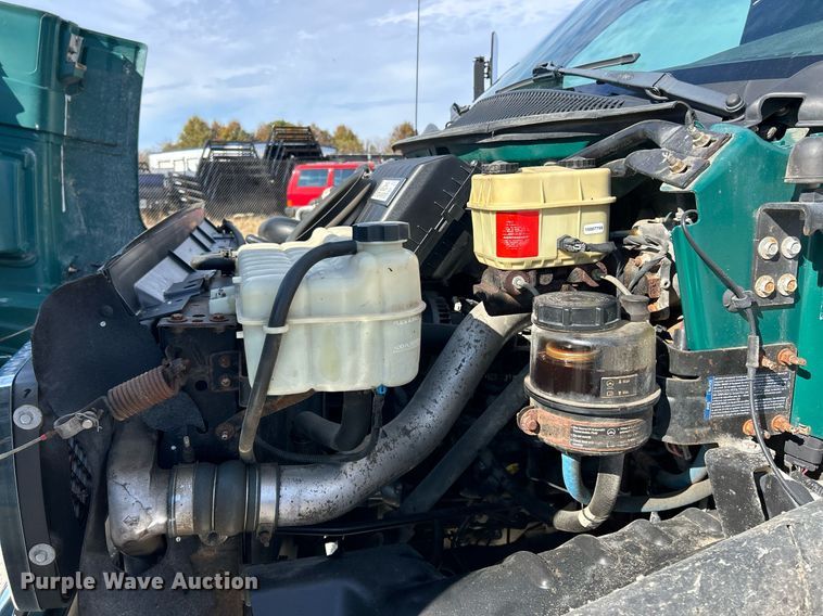 image for item EK3695 2008 GMC C4500 Crew Cab utility / service truck