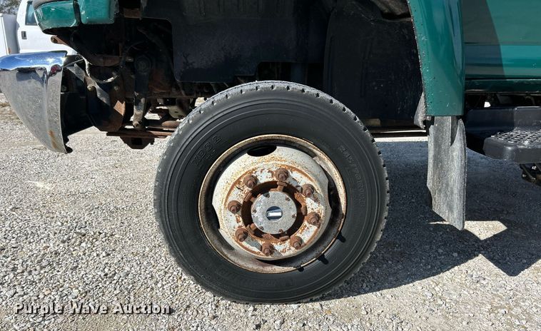 image for item EK3695 2008 GMC C4500 Crew Cab utility / service truck