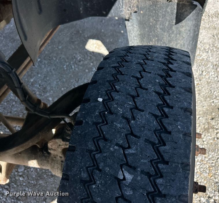 image for item EK3695 2008 GMC C4500 Crew Cab utility / service truck