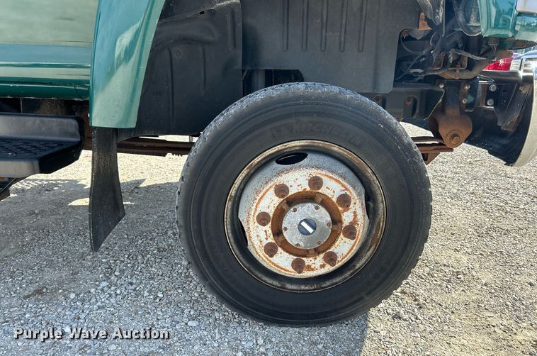 image for item EK3695 2008 GMC C4500 Crew Cab utility / service truck