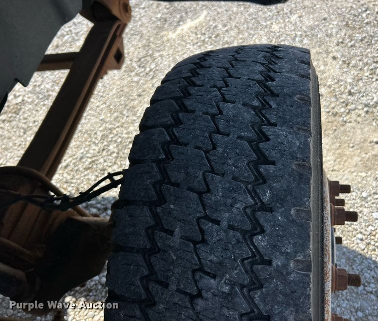 image for item EK3695 2008 GMC C4500 Crew Cab utility / service truck