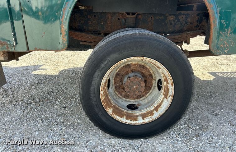 image for item EK3695 2008 GMC C4500 Crew Cab utility / service truck