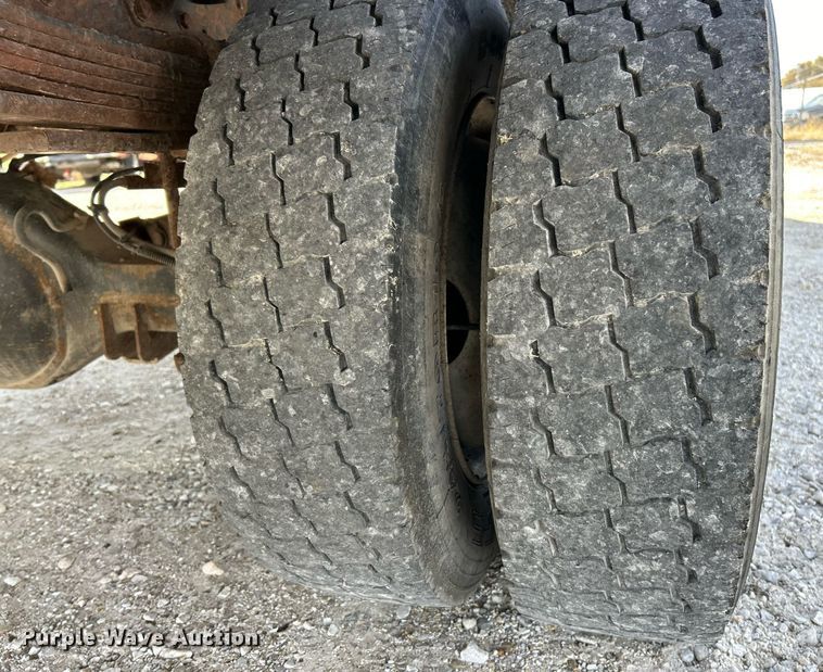 image for item EK3695 2008 GMC C4500 Crew Cab utility / service truck