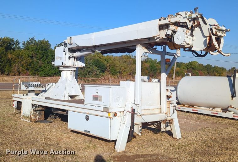 image for item EQ2397 Altec DL42 BR digger derrick bed