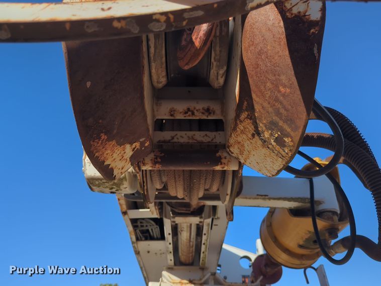 image for item EQ2397 Altec DL42 BR digger derrick bed