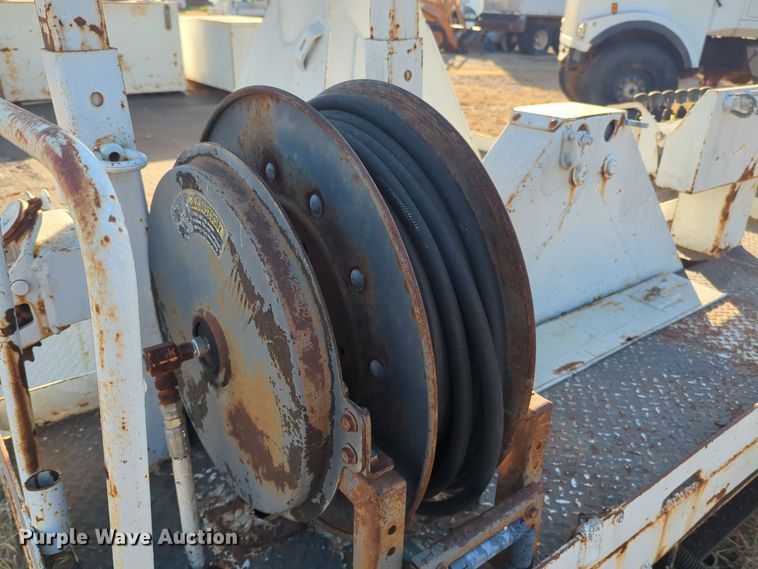 image for item EQ2397 Altec DL42 BR digger derrick bed