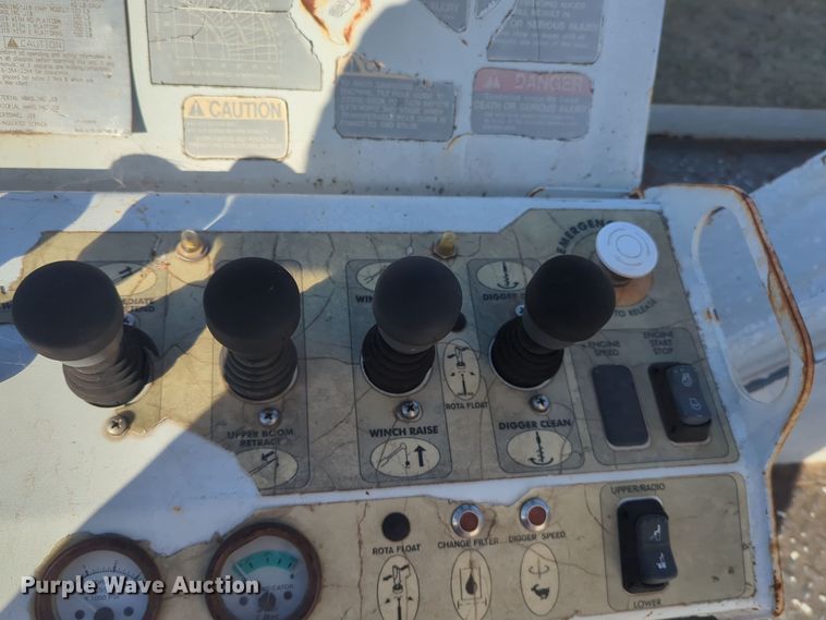 image for item EQ2397 Altec DL42 BR digger derrick bed