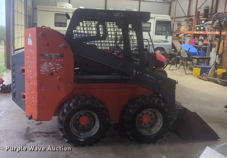 image for item EQ2448 Thomas B403/LQ170R skid steer loader