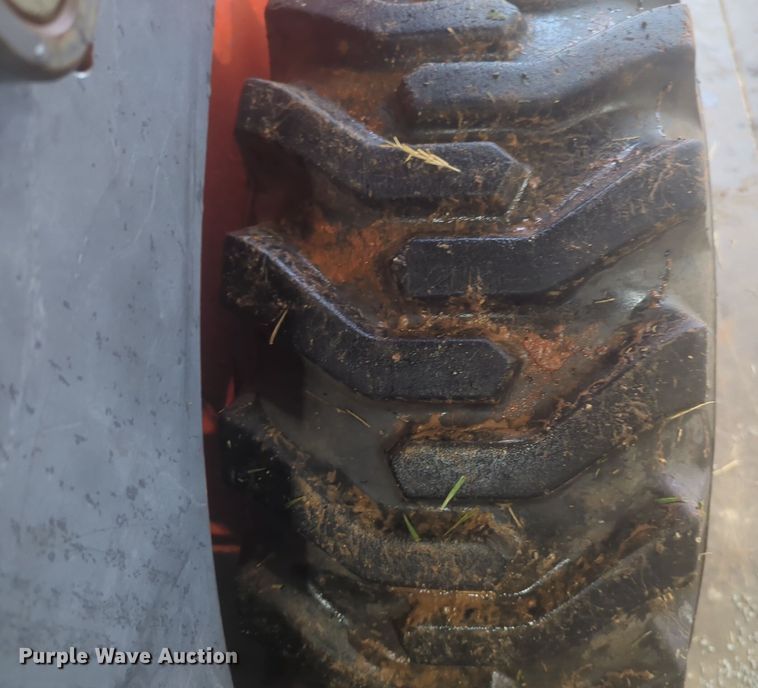 image for item EQ2448 Thomas B403/LQ170R skid steer loader