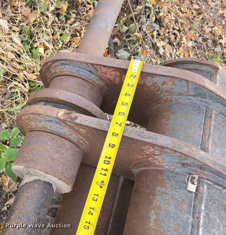 image for item EQ3545 Pemberton  grapple bucket 