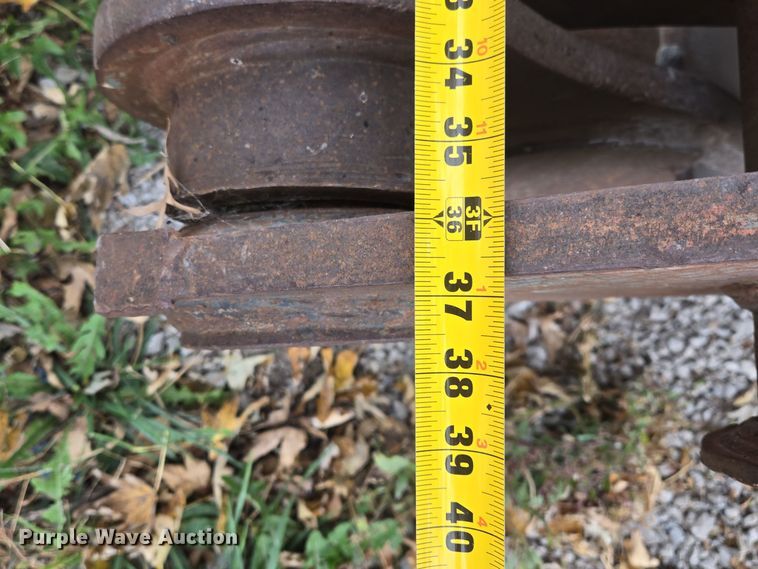 image for item EQ3545 Pemberton  grapple bucket 