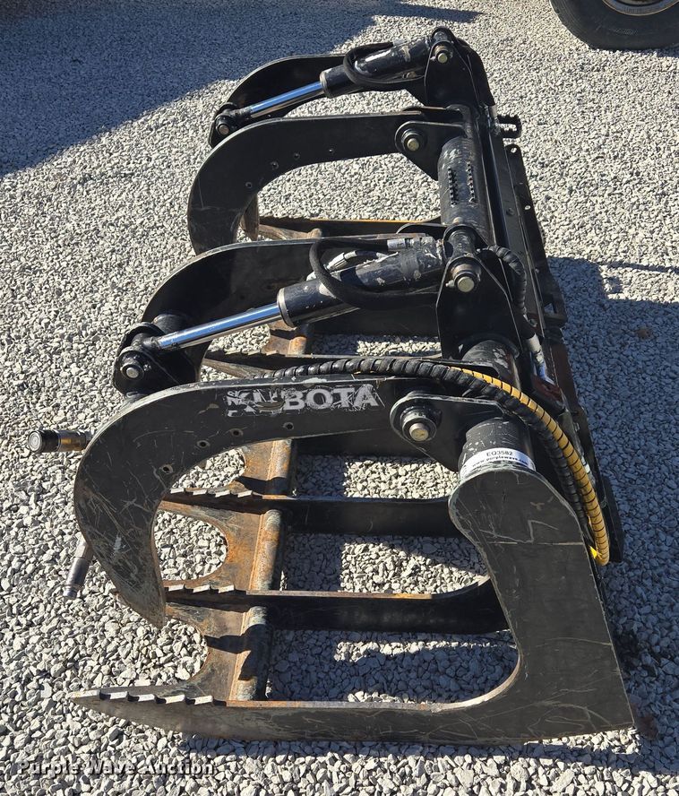 image for item EQ3582 Kubota  RG3074 skid steer grapple bucket