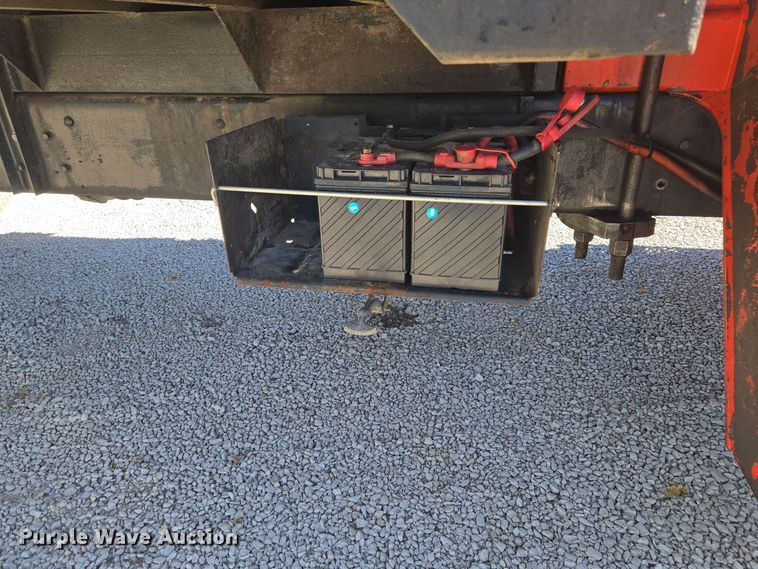 image for item EQ3584 1997 Ford  Max L-9000 grapple truck