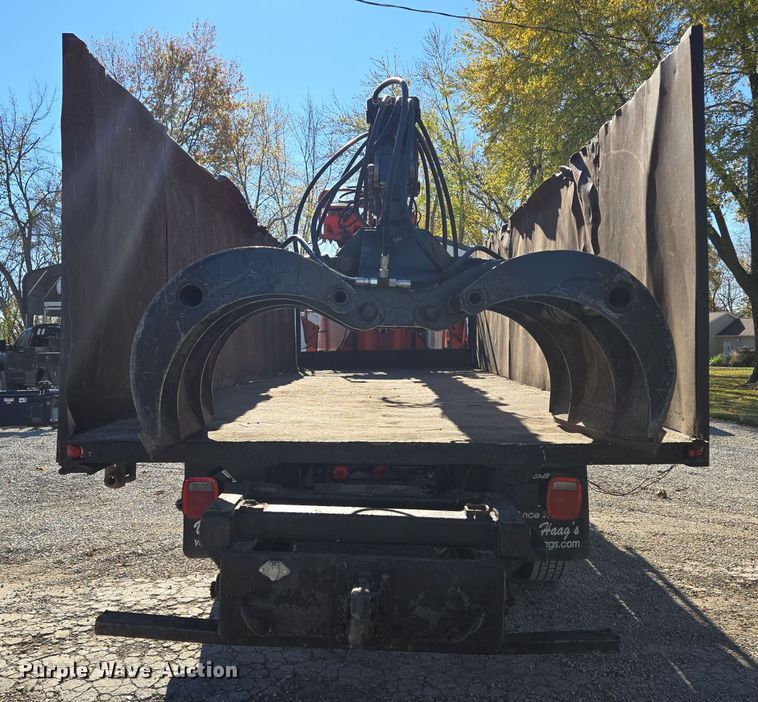 image for item EQ3584 1997 Ford  Max L-9000 grapple truck