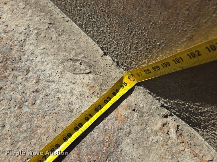 image for item EQ3584 1997 Ford  Max L-9000 grapple truck