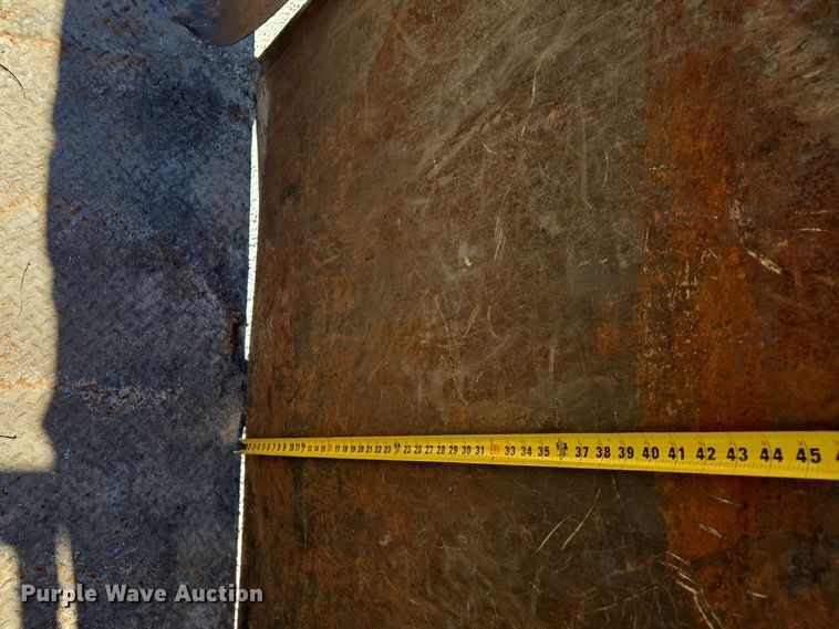 image for item EQ3584 1997 Ford  Max L-9000 grapple truck