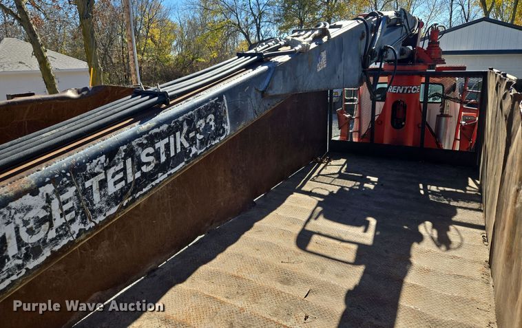 image for item EQ3584 1997 Ford  Max L-9000 grapple truck