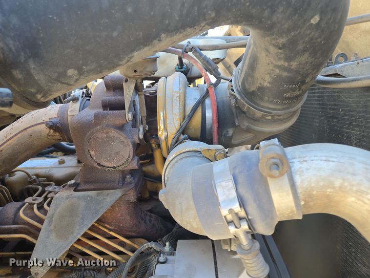 image for item EQ3584 1997 Ford  Max L-9000 grapple truck