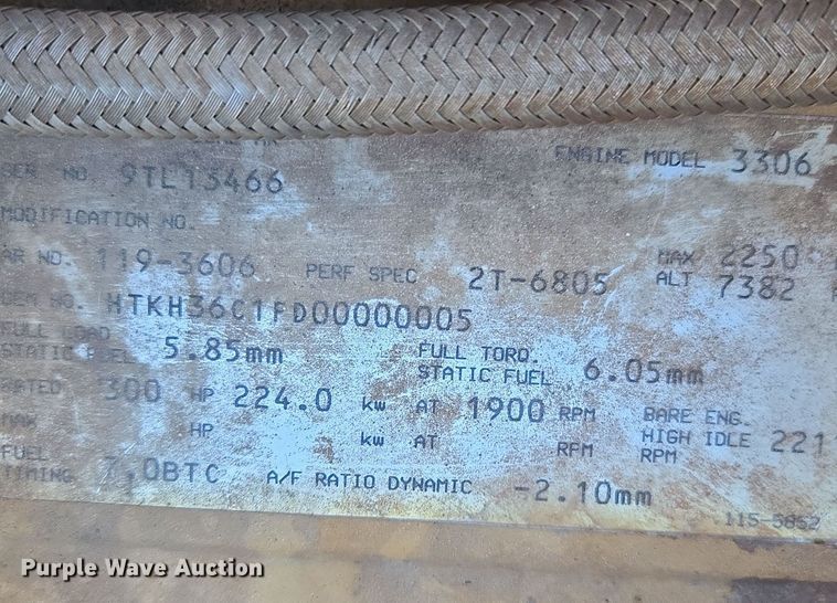 image for item EQ3584 1997 Ford  Max L-9000 grapple truck