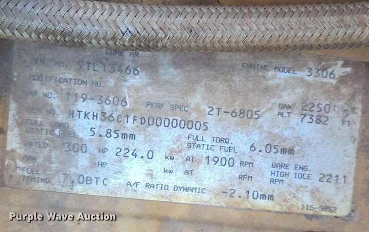 image for item EQ3584 1997 Ford  Max L-9000 grapple truck