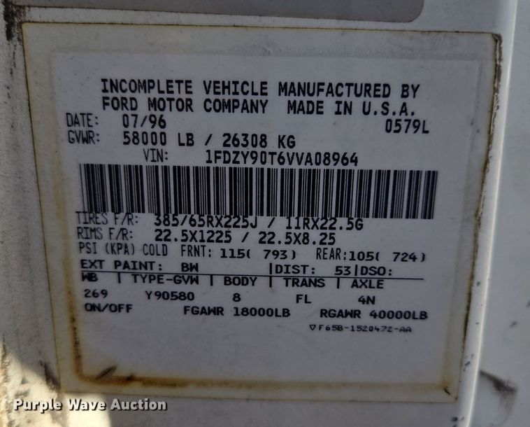 image for item EQ3584 1997 Ford  Max L-9000 grapple truck