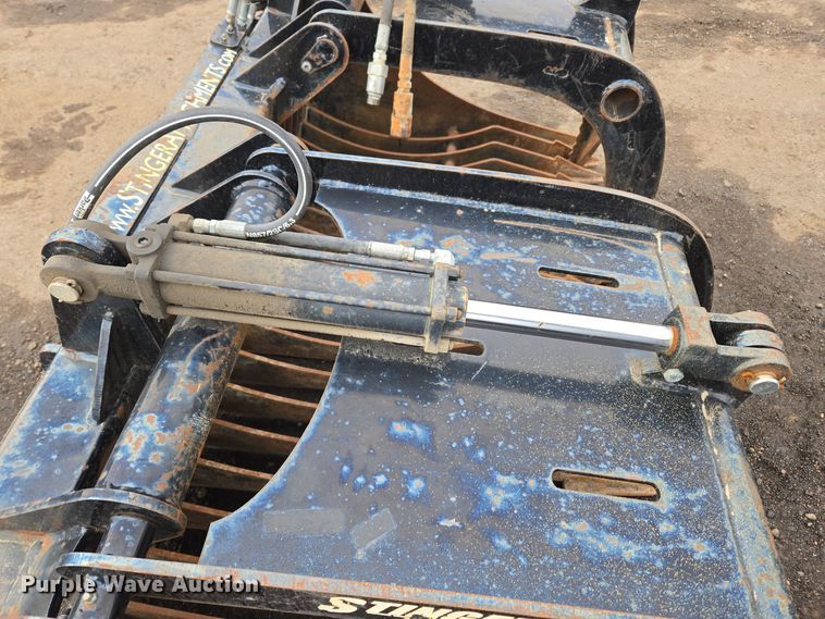 image for item ER5002 Stinger RG66 skid steer grapple bucket