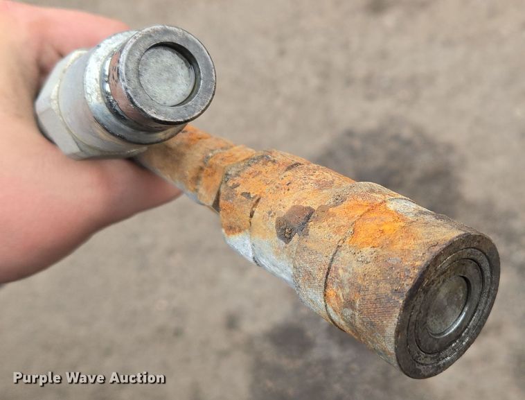 image for item ER5002 Stinger RG66 skid steer grapple bucket