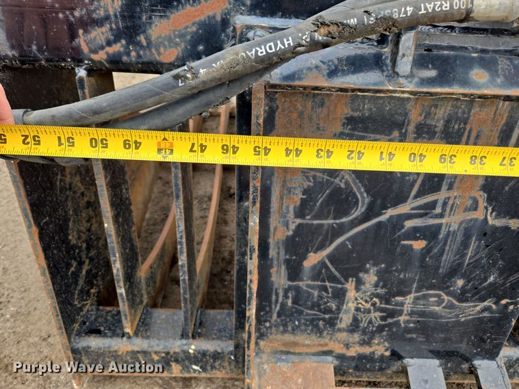 image for item ER5002 Stinger RG66 skid steer grapple bucket